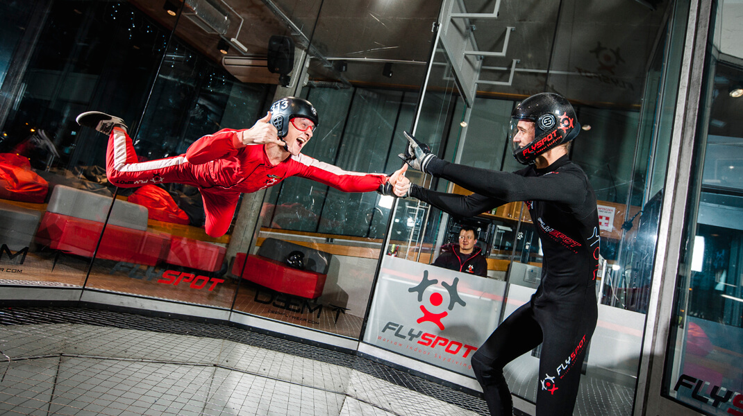 Szkolenie indoor skydiving