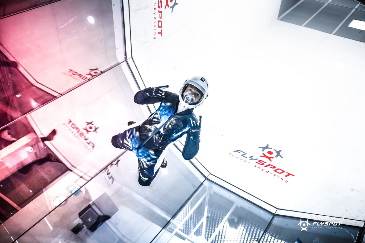 Ekstremalny prezent dla chłopaka – voucher na lot w tunelu aerodynamicznym!