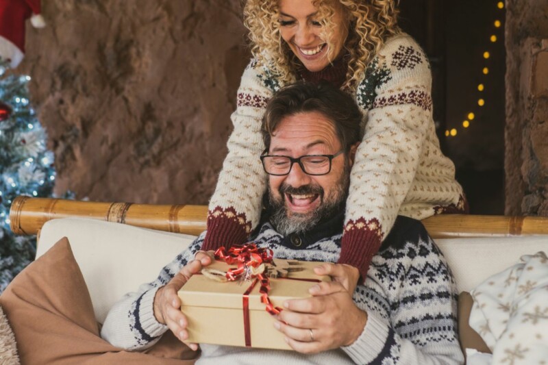 Co kupić na imieniny dla mężczyzny? 7 inspiracji na prezent dla niego