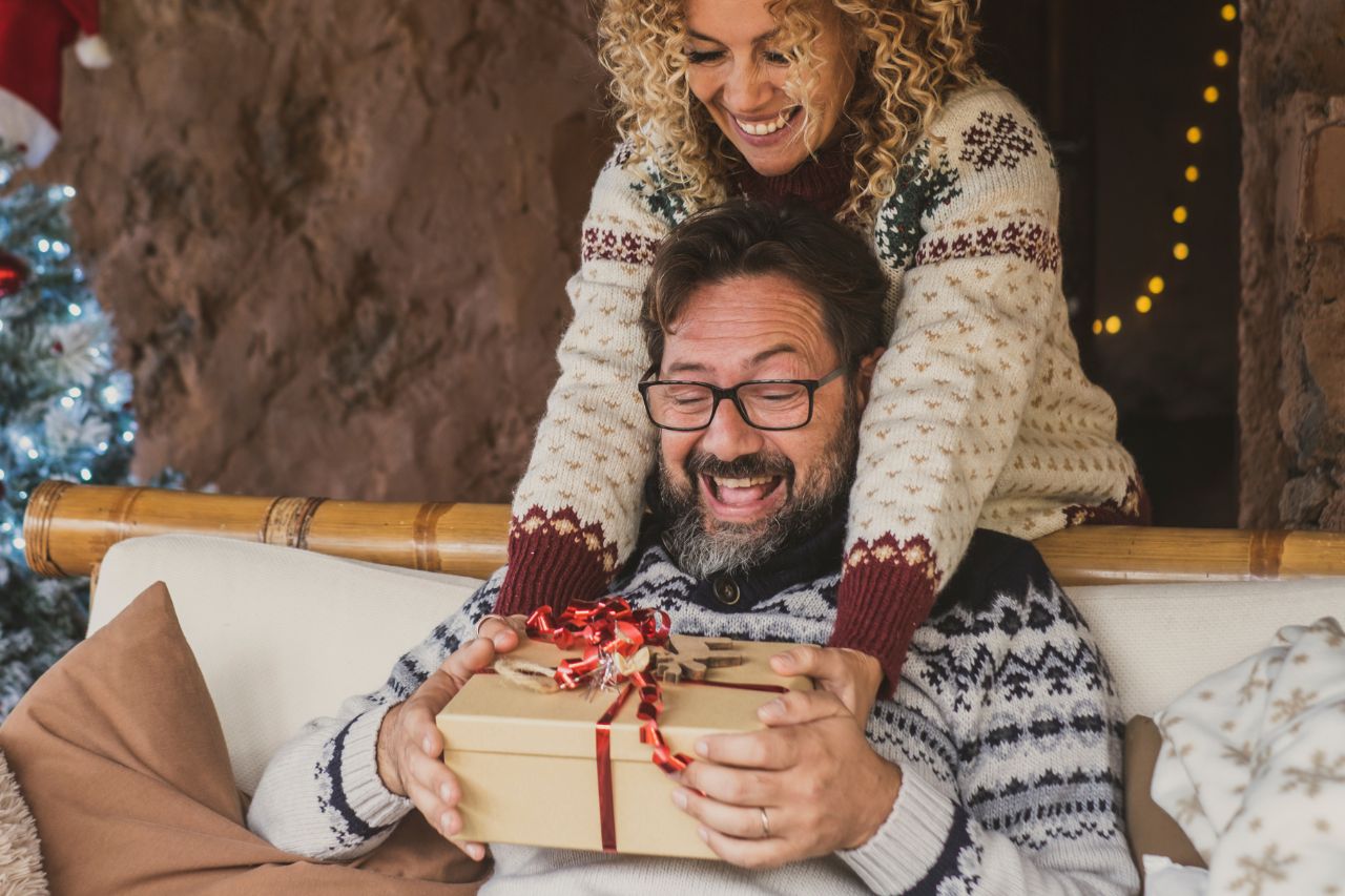 Co kupić na imieniny dla mężczyzny? 7 inspiracji na prezent dla niego